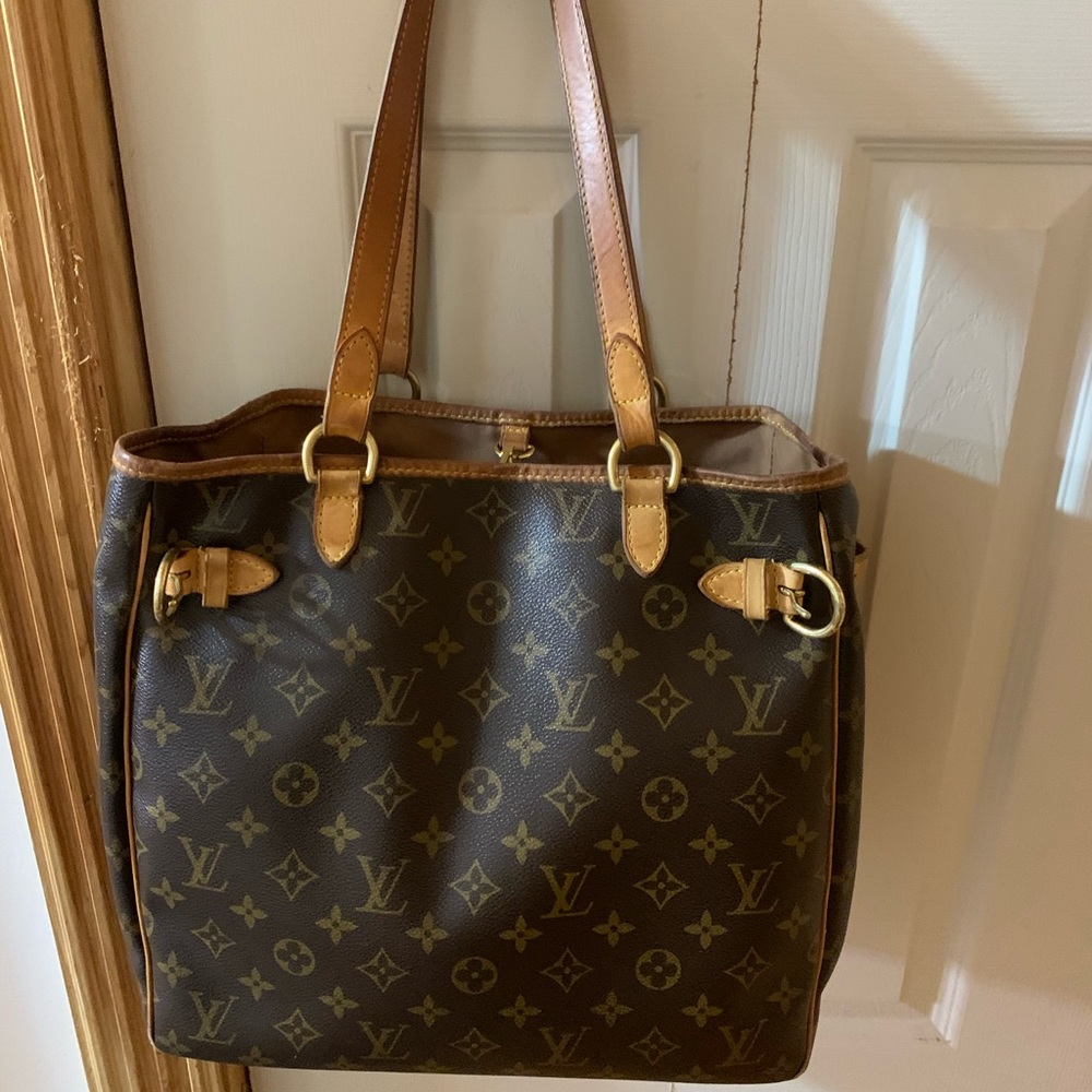 Authentic Louis Vuitton Vertical Batignolles